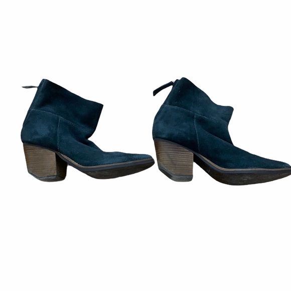Matisse Blue/Gray Suede Ankle Boot - Picture 2 of 8